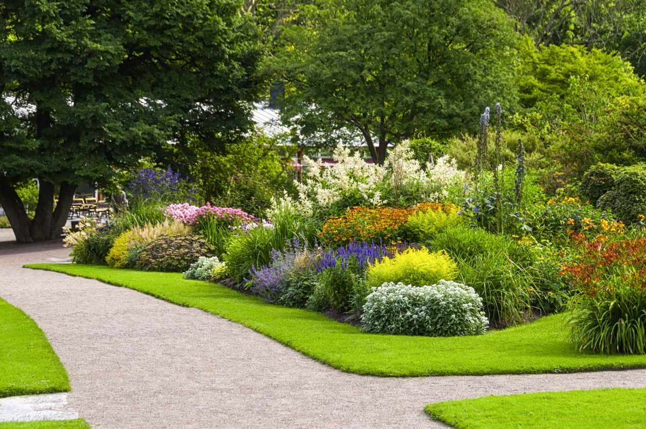 Visit These Beautiful Botanical Gardens Near Redmond